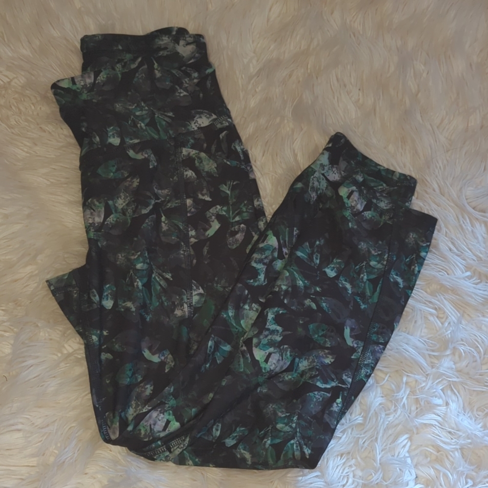 All in Motion high waisted leggings
